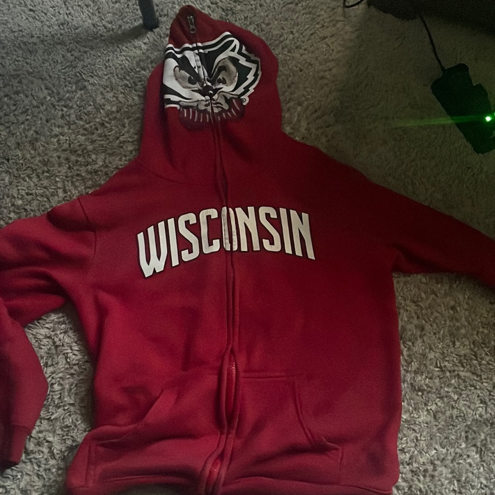 Red and white Wisconsin badgers zip-up full hoodie